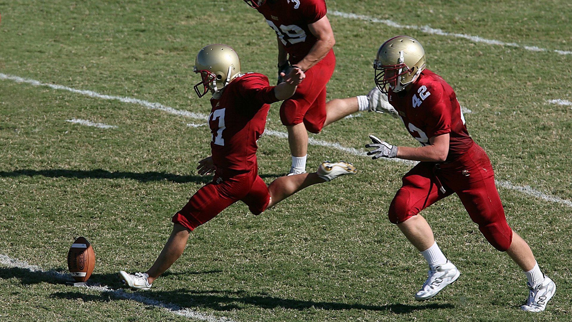 国足球员体能测试顺利完成，国足体能标准
